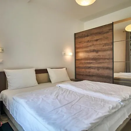Sungarden - Hostaid Apartment Siofok