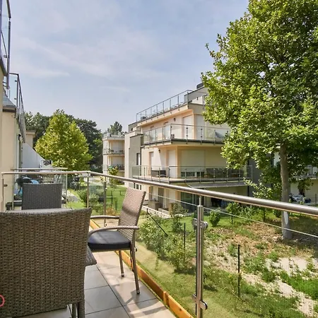 Apartment Sungarden - Hostaid