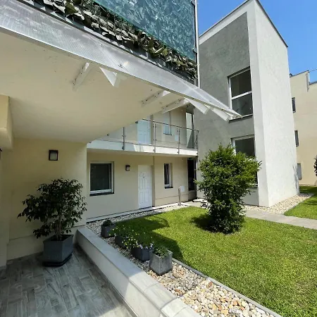 Sungarden - Hostaid Apartment *